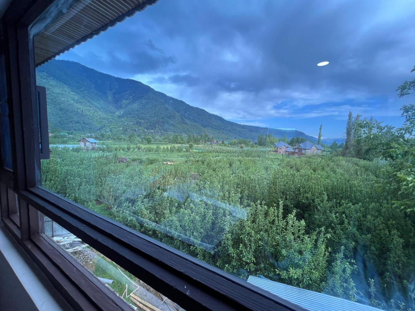 Mountain Orchard Retreat Pahalgam Ξενοδοχείο Εξωτερικό φωτογραφία